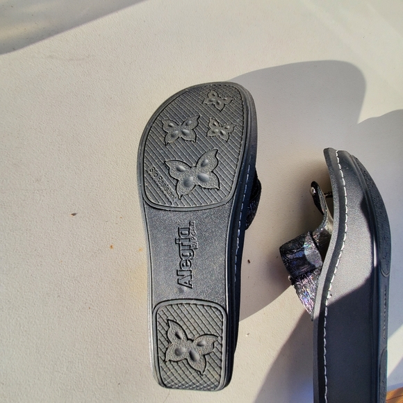 Like New Alegria "Carina" Women's Sandals - Picture 11 of 12